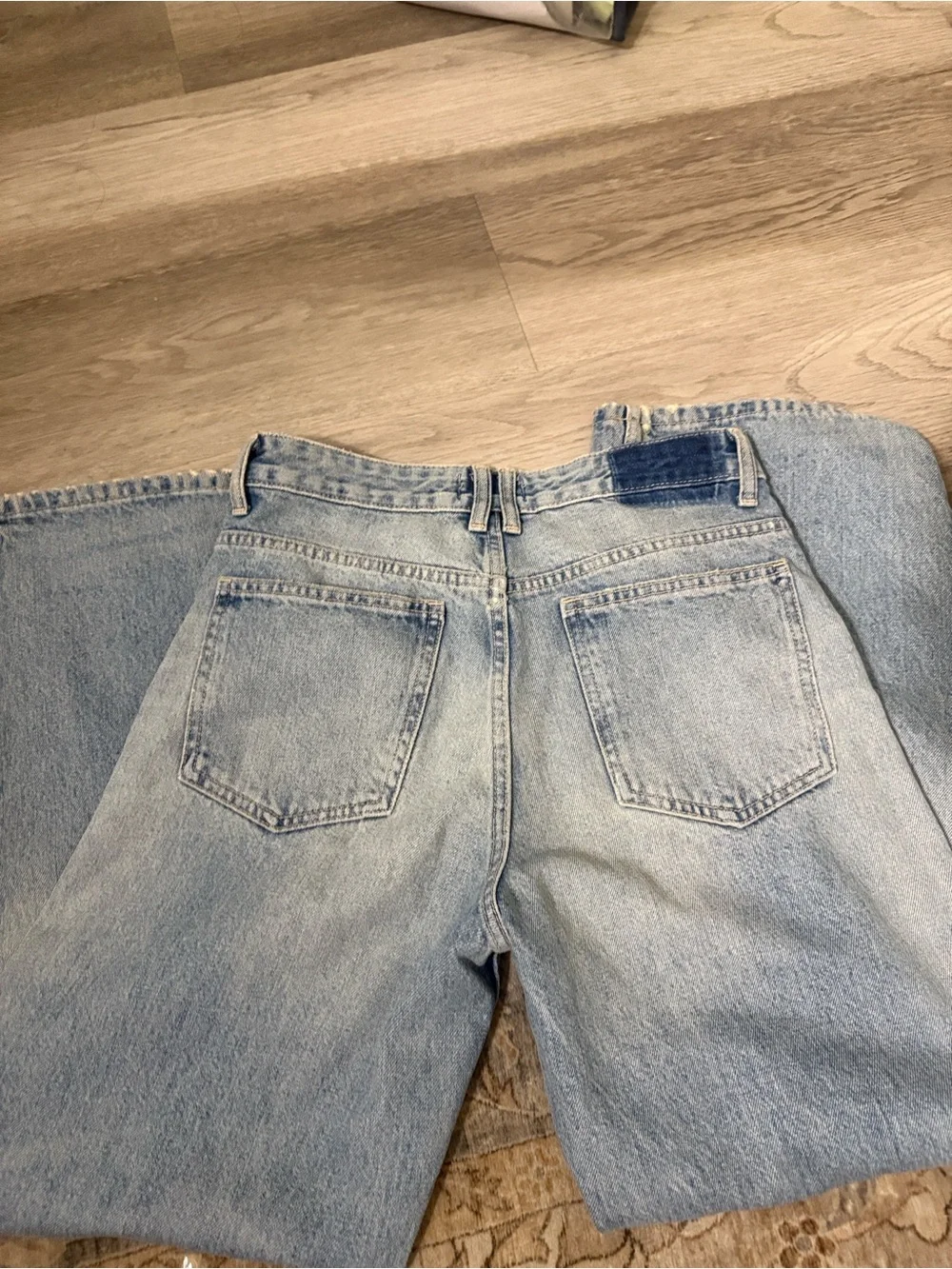 Zara Light Wash Relaxed Men’s Jeans